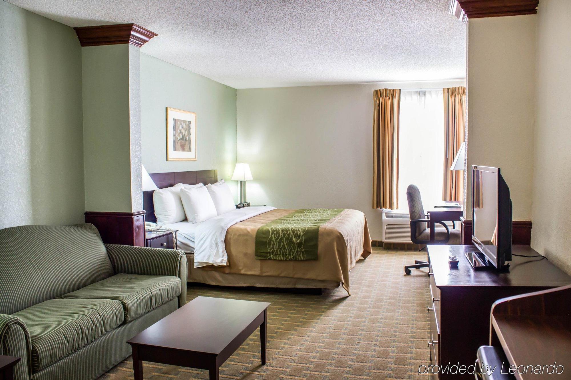 Country & By Radisson, Greenville, Nc Hotel