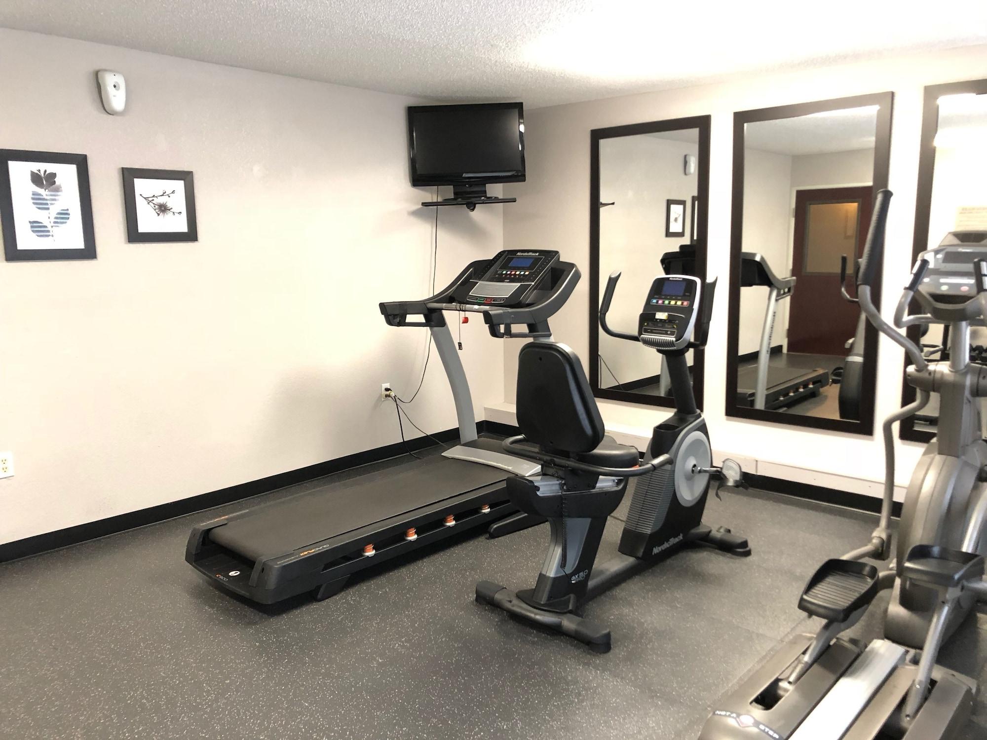 Hotel Country & By Radisson, Greenville, Nc 2*