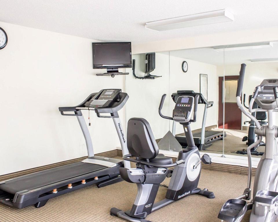 Country & By Radisson, Greenville, Nc 2*
