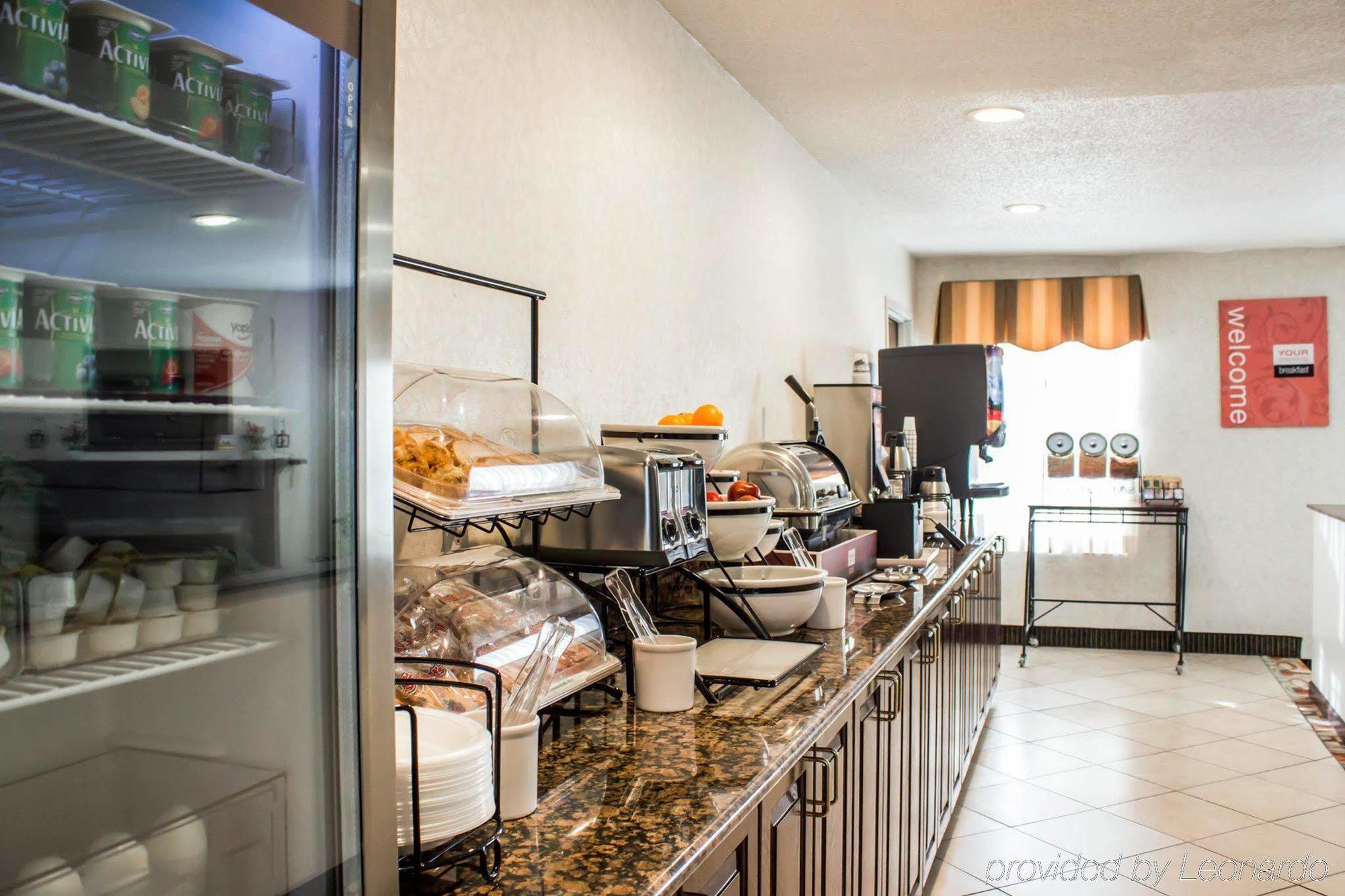 Country & By Radisson, Greenville, Nc 2*