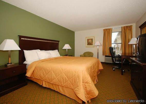 Country & By Radisson, Greenville, Nc Hotel